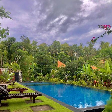Arya Resort Nusa Penida Toyapakeh エクステリア 写真